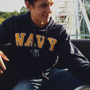 Meet your Posher, Christian